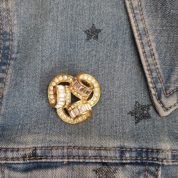 Triple Coil Brooch Gold Tone with Baguette and Round Rhinestones Bling Statement - Picture 5 of 10